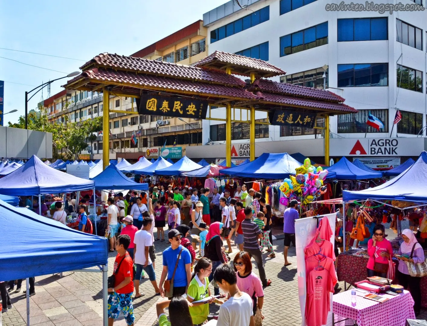 01-Last-Part-of-Gaya-Street-Sunday-Market-